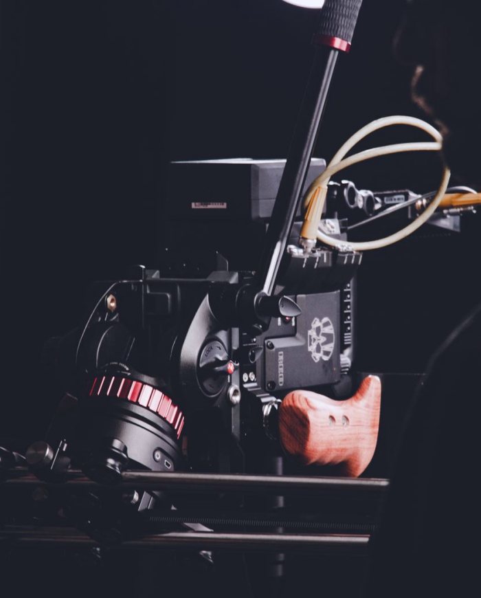Pedestal camera on the floor